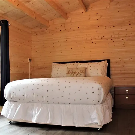 Inviting 3-Bedroom Lodge In Ashton Under Hill Evesham Exterior photo