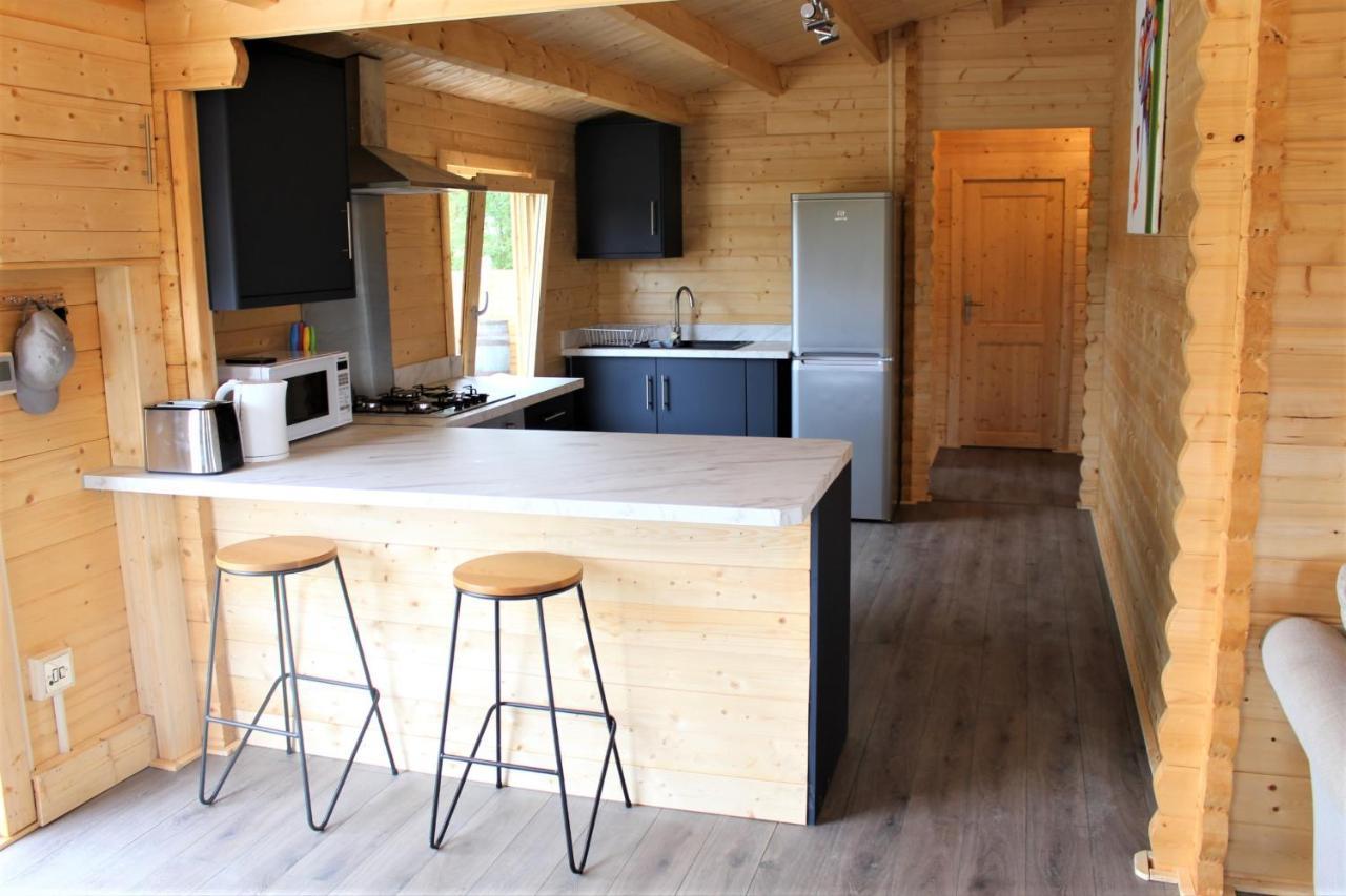 Holiday home Inviting 3-bedroom In Ashton Under Hill *
