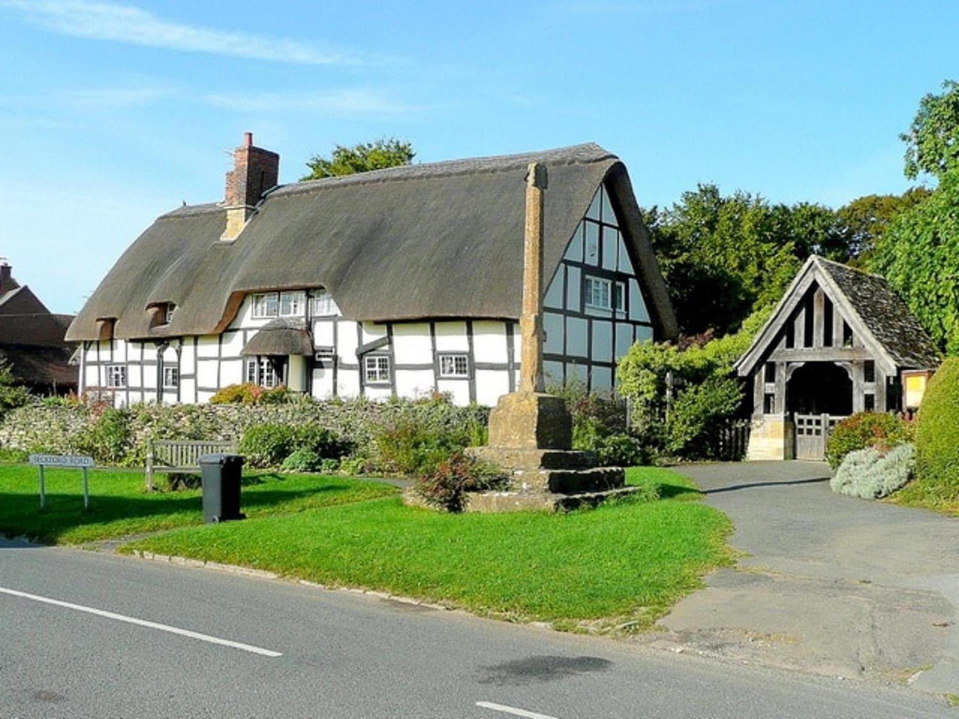Inviting 3-bedroom In Ashton Under Hill * Evesham